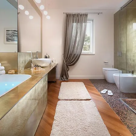 Helena By Hmz Villas Vila